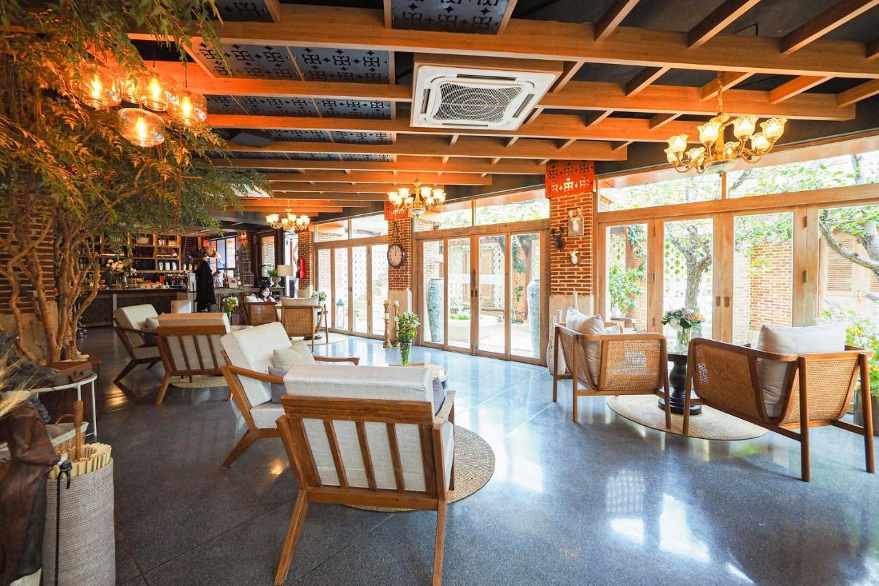 Sanae' Oldtown Hotel Chiang Mai Esterno foto